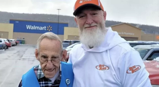 ABD'de 82 yaşında süpermarkette çalışan bir savaş gazisi, TikTok kampanyasıyla emekli oldu
