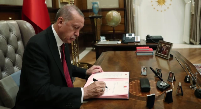 Cumhurbaşkanı Erdoğan 4 üniversiteye rektör atadı