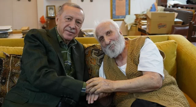Cumhurbaşkanı Erdoğan, neyzen Niyazi Sayın'ı ziyaret etti