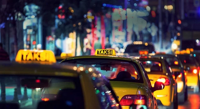 İstanbul’da taksilerde yeni dönem: Akıllı tepe lambası yer alacak