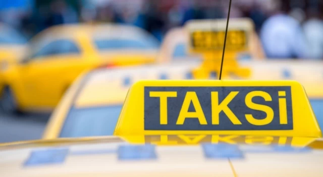 İzmir'de taksilerin yeni ücret tarifesi belli oldu