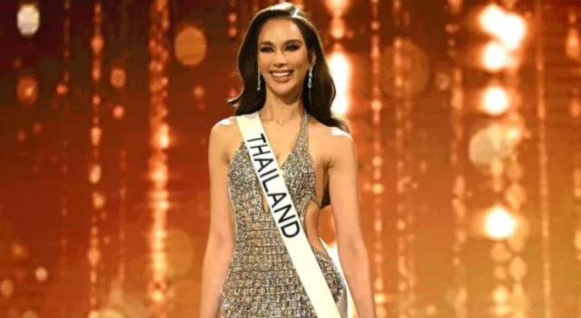 Miss Universe'te Tayland güzeli, şişe kapaklarından yapılma elbise giydi