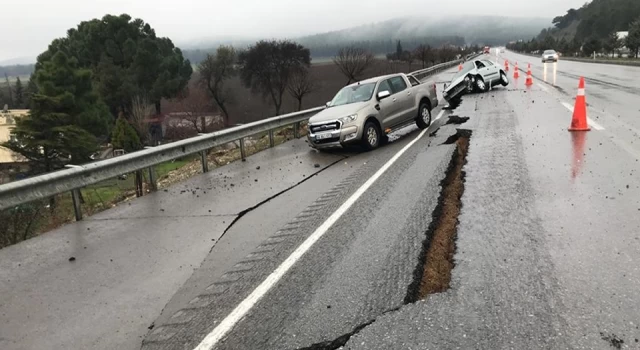 Karayolları bilgileri güncelledi: Deprem bölgesinde ulaşıma kapalı yollar ve alternatif güzergâhlar