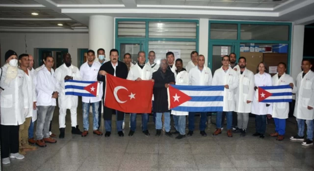 Kübalı doktorlar, deprem bölgelerinde 13 büyük ameliyat yaptıklarını açıkladı