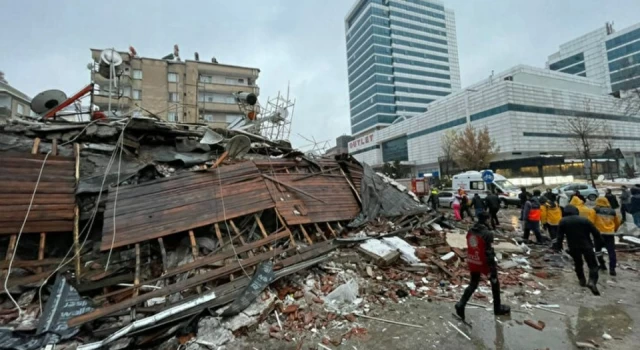 Pazarcık'ta 5.5 büyüklüğünde deprem