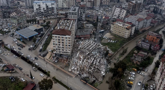 Depremlerde 2 trilyon lira zarar meydana geldi