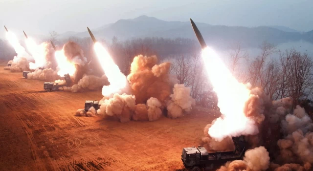 Japonya ve Güney Kore: Kuzey Kore balistik füze fırlattı