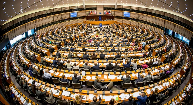 Avrupa Parlamentosu, AB katılım müzakerelerinde Sırbistan’a ”Rusya şartı” sundu