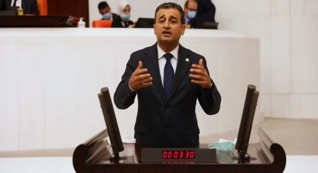 Burhanettin Bulut kimdir? CHP Adana 3. Sıra Milletvekili adayı Burhanettin Bulut nereli, ne iş yapar?