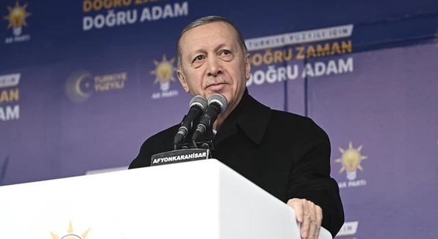 Erdoğan: Bebecan yanımızdaydı, şimdi atıyor tutuyor; vah zavallı
