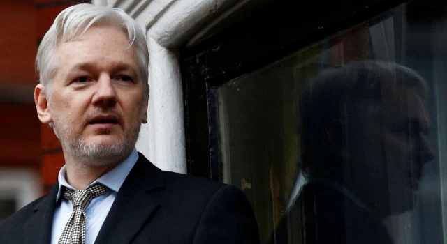 İngiliz milletvekillerinden, Assange'ın ABD'ye iade işlemlerinin durdurulması çağrısı