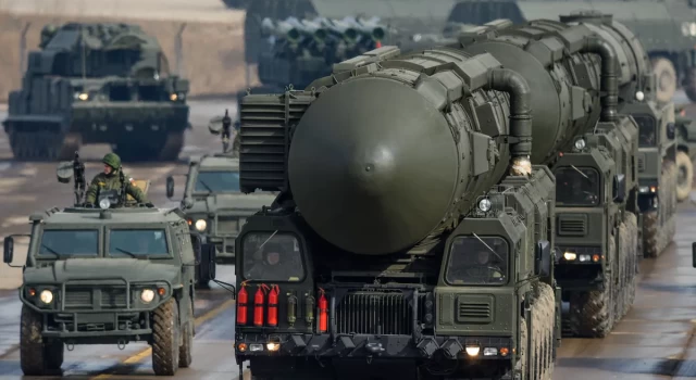 Rusya gelişmiş yeni bir kıtalararası balistik füze sistemini test etti