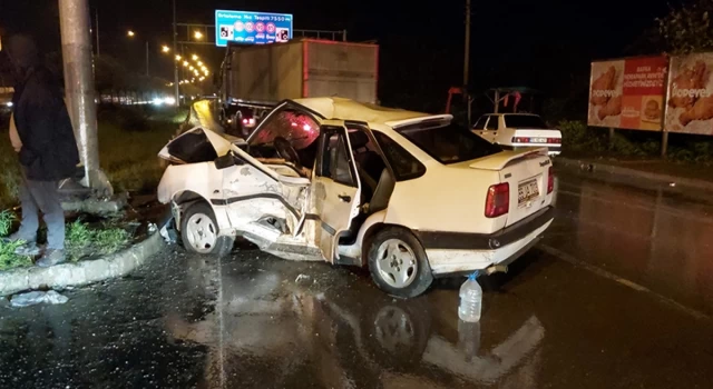 Samsun Bafra'da iki otomobilin çarpıştığı kazada 11 kişi yaralandı