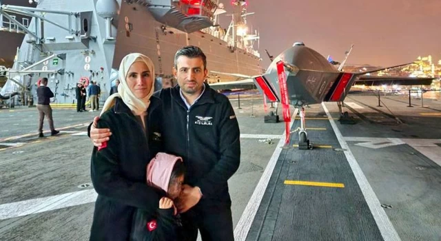Selçuk Bayraktar: Ülkemizin ilk uçak/ SİHA gemisi TCG-Anadolu'nun güvertesinde