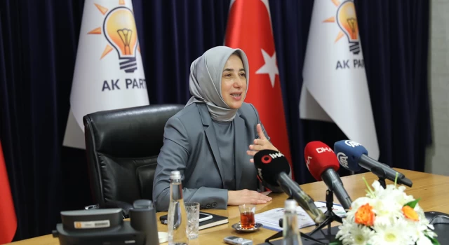AK Partili Özlem Zengin'e göre 6284 sayılı kanunu değiştirmek isteyen Yeniden Refah Partisi kadınların aleyhine konuşmuyor