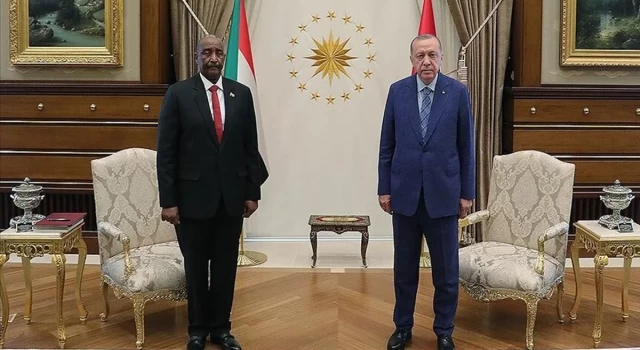 Cumhurbaşkanı Erdoğan, Sudan Egemenlik Konseyi Başkanı Burhan ile telefonda görüştü