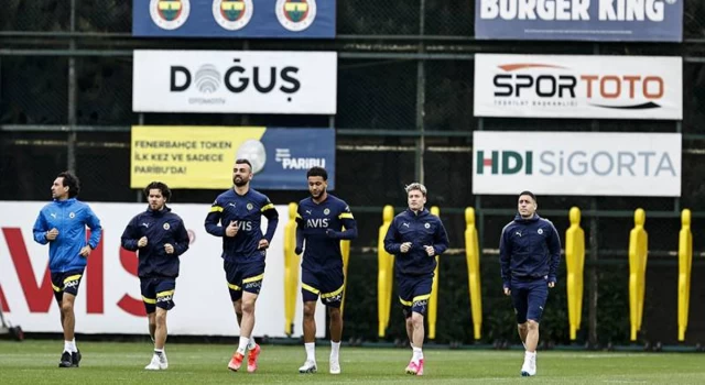 Fenerbahçe'de ayrılık rüzgârları; Serdar Dursun ve 3 futbolcu takımdan ayrılıyor!