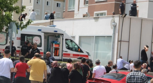 Kayseri'de çocuğunu kurtarmak isteyen anne, kucağındaki çocuğu ile 13. kattan düştü