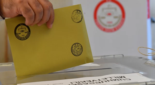 Türkiye genelinde oy verme işlemi saat 17:00 itibari ile sona erdi