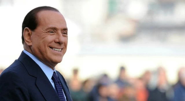 Bakan Fidan ve Ak Partili Çelik Berlusconi'nin cenazesine gidiyor