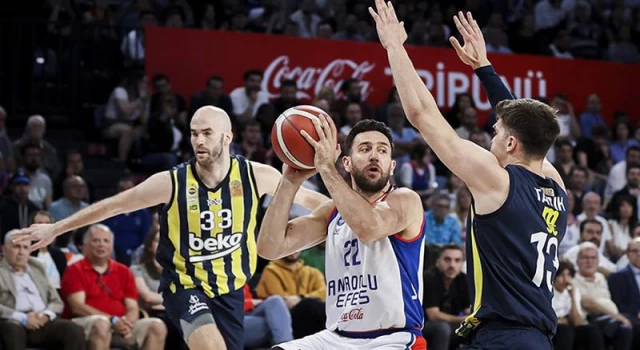 Basketbol Süper Ligi’nde ilk finalist Anadolu Efes