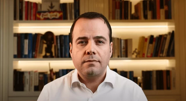 Ekonomist Özgür Demirtaş, Mehmet Şimşek’e yardım etmemizi istedi