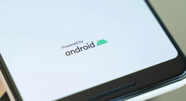Google'dan beklenmedik hamle! Android logosu yıllar sonra değişiyor!