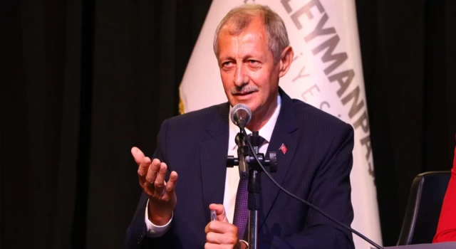 Melek Mosso konseri nedeniyle istifa etmişti: Yeni belediye başkanı Hüseyin Uzunlar oldu
