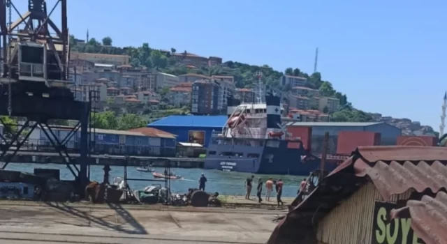 Zonguldak Limanı'nda mayınlı gemi alarmı