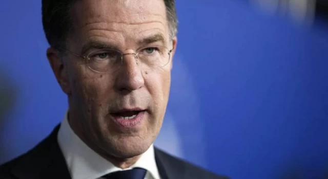 Hollanda Başbakanı seçimlerde tekrar aday olmayacağını söyledi