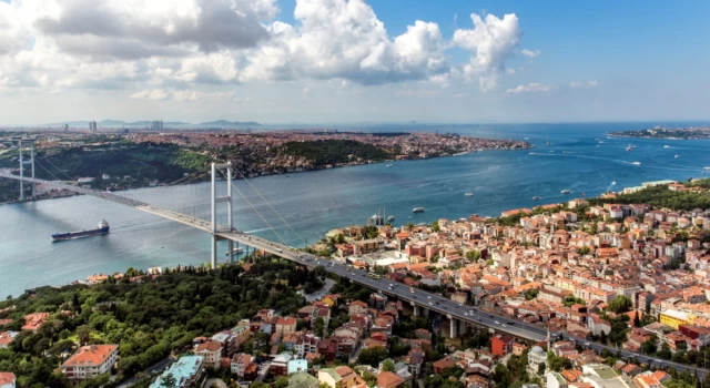 İstanbul'da seyreltme politikası! Yabancı uyruklulara oturum izni durduruldu