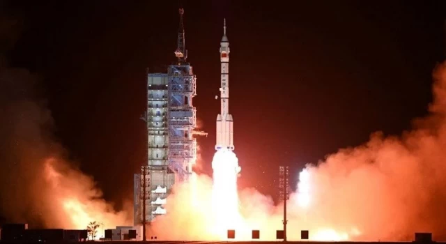 Çin afet izleme uydusu 'LSAR-4 01'i fırlattı
