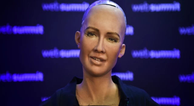 Robot Sophia kimdir?