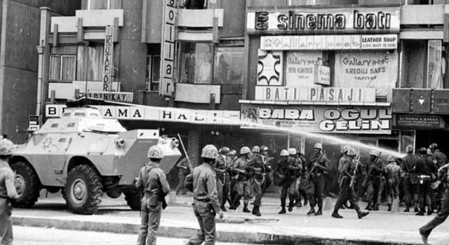12 Eylül: Türkiye tarihinin en karanlık askeri darbesinin üzerinden 43 yıl geçti