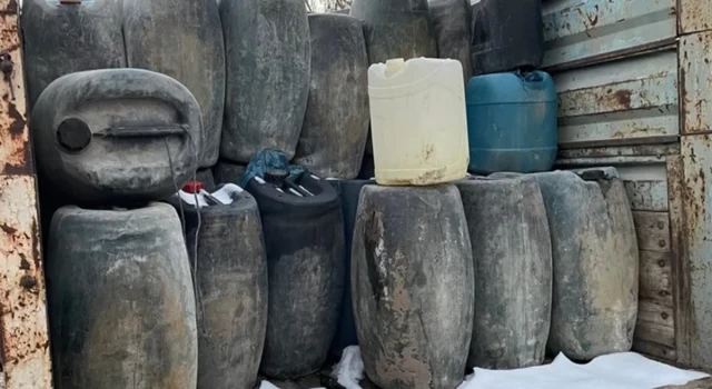 İzmir Aliağa Limanı'nda 51 ton kaçak akaryakıta el konuldu