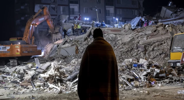 6 Şubat depreminin vurduğu Hatay'da yaşanan felaketi konu alan "Şahsi Meselemiz" filmine tepki yağdı