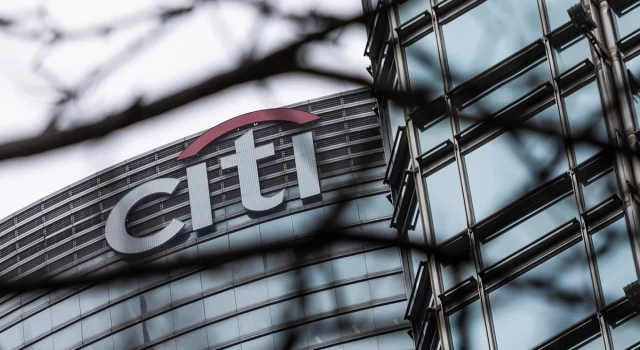 Citigroup yüzlerce üst düzey yöneticisini işten çıkardı