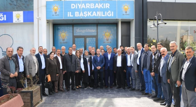 Diyarbakır AK Parti'de örgüt yönetiminin tamamı istifa etti