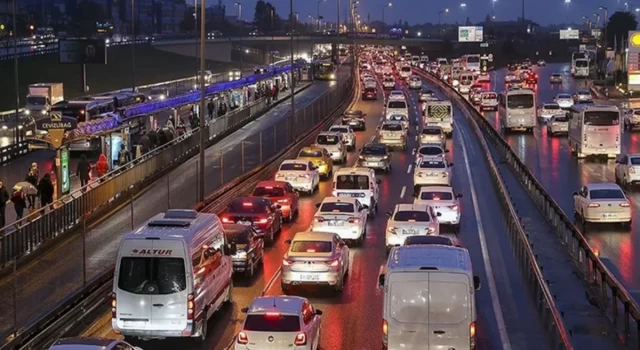 İstanbul'da trafikte kalma süresi ikiye katlanabilir