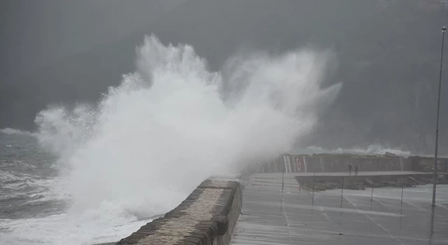 Meteorolojik uyarı: Denizlerde fırtına bekleniyor