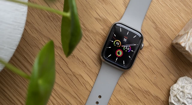 Apple'ın kandaki oksijen seviyesini ölçen akıllı saatlerinin ABD'de satış yasağı devam edecek