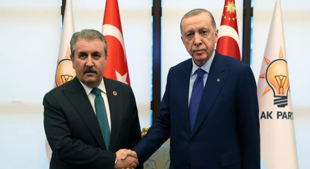 Cumhurbaşkanı Erdoğan, Destici ve Aksakal ile görüştü