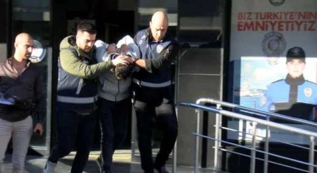 İstanbul'da servis kaçıran şüpheli Cumhurbaşkanlığı Sarayı'na girmeye çalışırken yakalandı