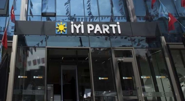 İYİ Parti'de İzmir depremi! İl Başkanı görevden alındı, yönetim istifa etti