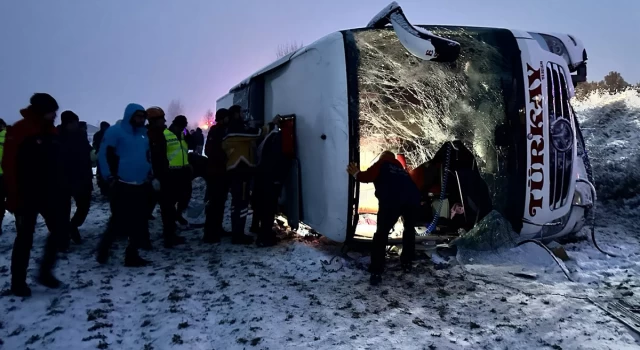 Kastamonu'da otobüs devrildi: 6 kişi hayatını kaybetti
