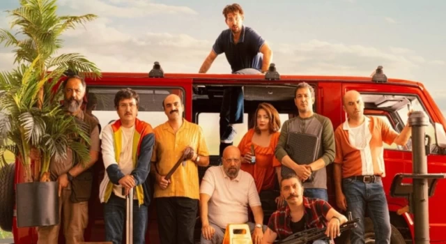 "Ölümlü Dünya 2" Türk sinema tarihinde büyük bir başarıya imza attı