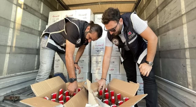 Samsun'da kaçak alkol operasyonu: 1 ton 56 litre etil alkol ele geçirildi