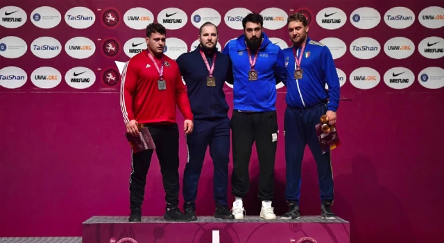 Rıza Kayaalp'ten Avrupa Güreş Şampiyonası'nda gümüş madalya