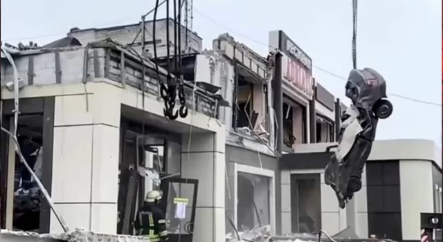 Rusya duyurdu :Kiev işgal altındaki Ukrayna şehri Lısıçansk’ta bir fırını vurdu