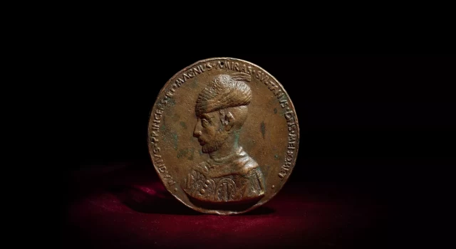 Fatih Sultan Mehmet'in madalyonu 82 milyon liradan satışa çıkacak